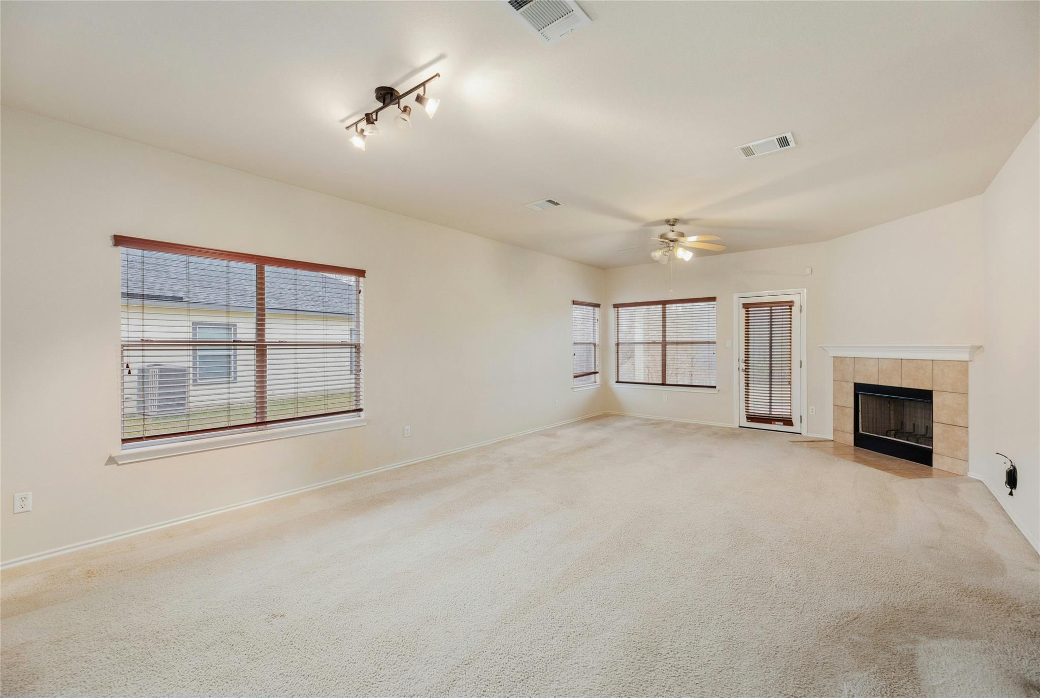107 Saul Street Hutto TX 78634