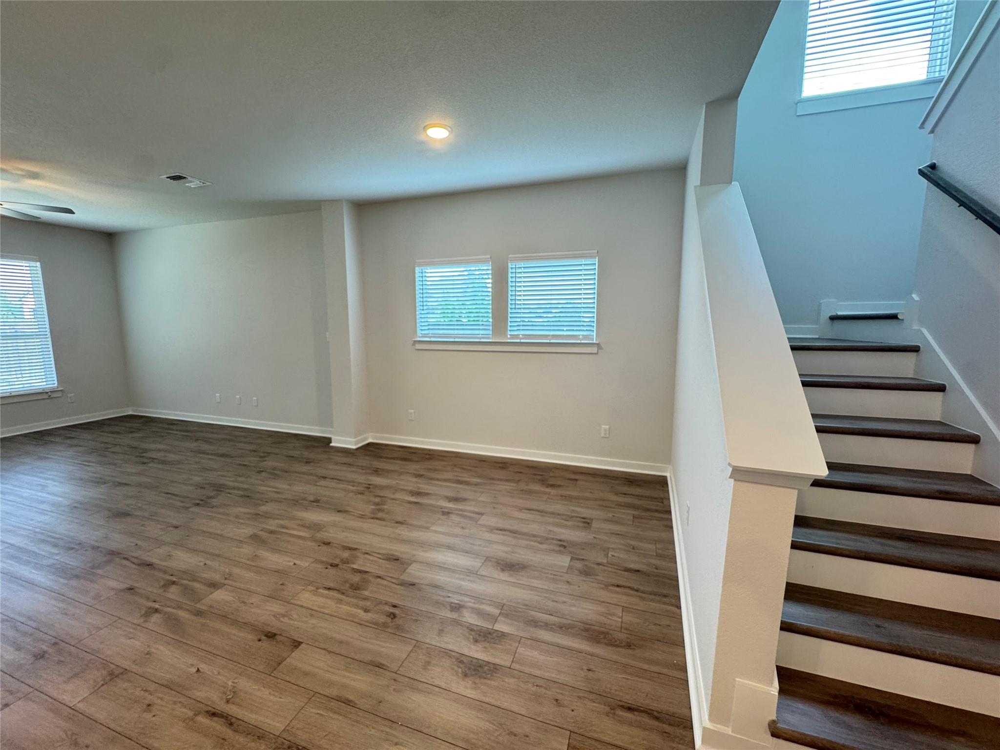 78 Hereford Loop Hutto TX 78634
