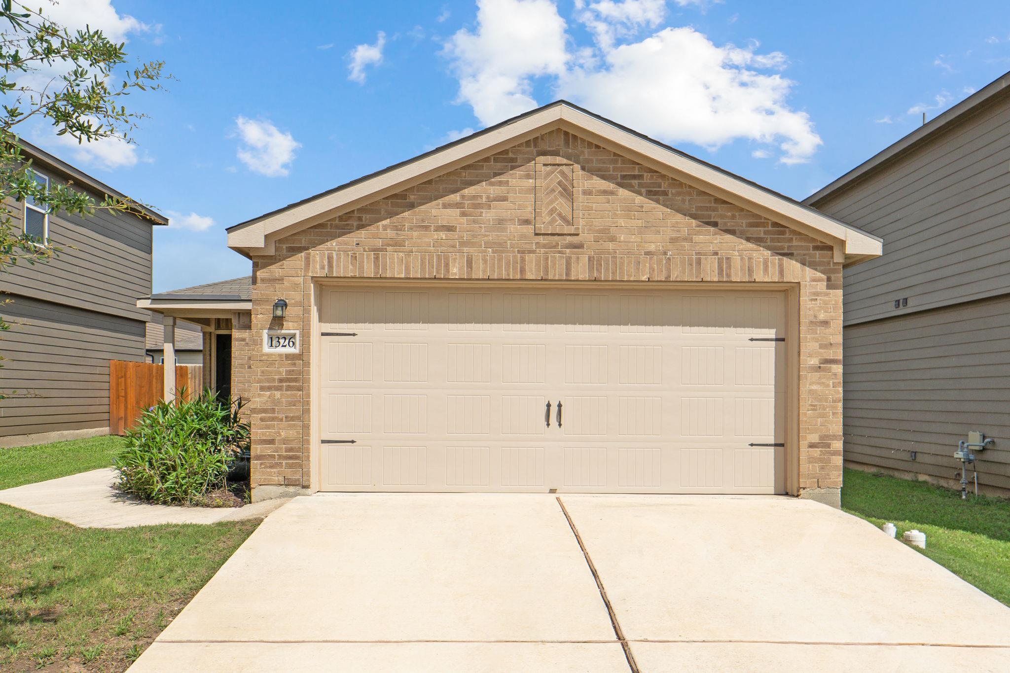 1326 Amy Drive Kyle TX 78640