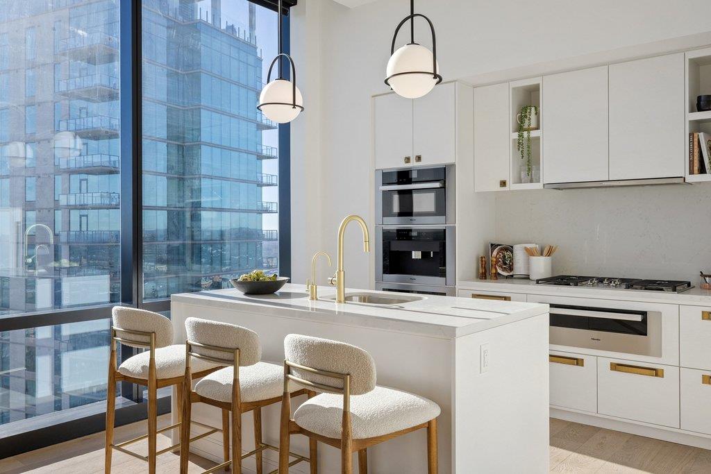 70 Rainey Street Austin TX 78701