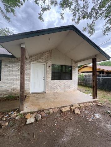 606 Guadalimar Street Lockhart TX 78644