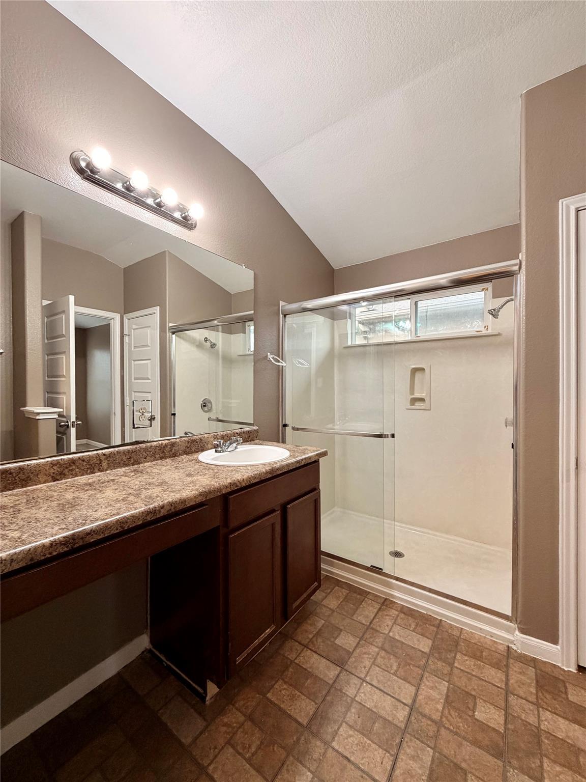12504 Paloma Blanca Way Del Valle TX 78617
