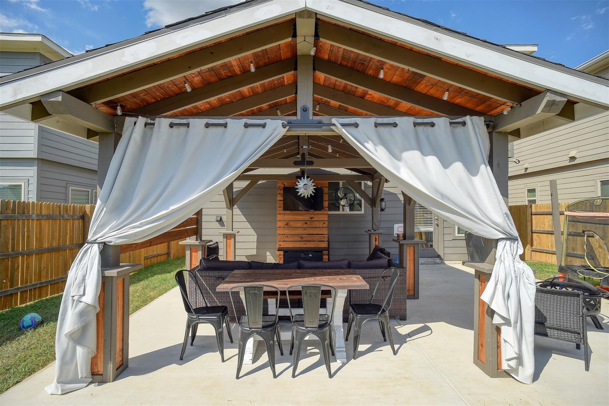 205 Driftwood Lane Bastrop TX 78602