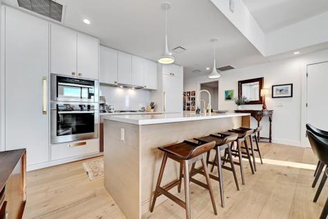70 Rainey Street Austin TX 78701