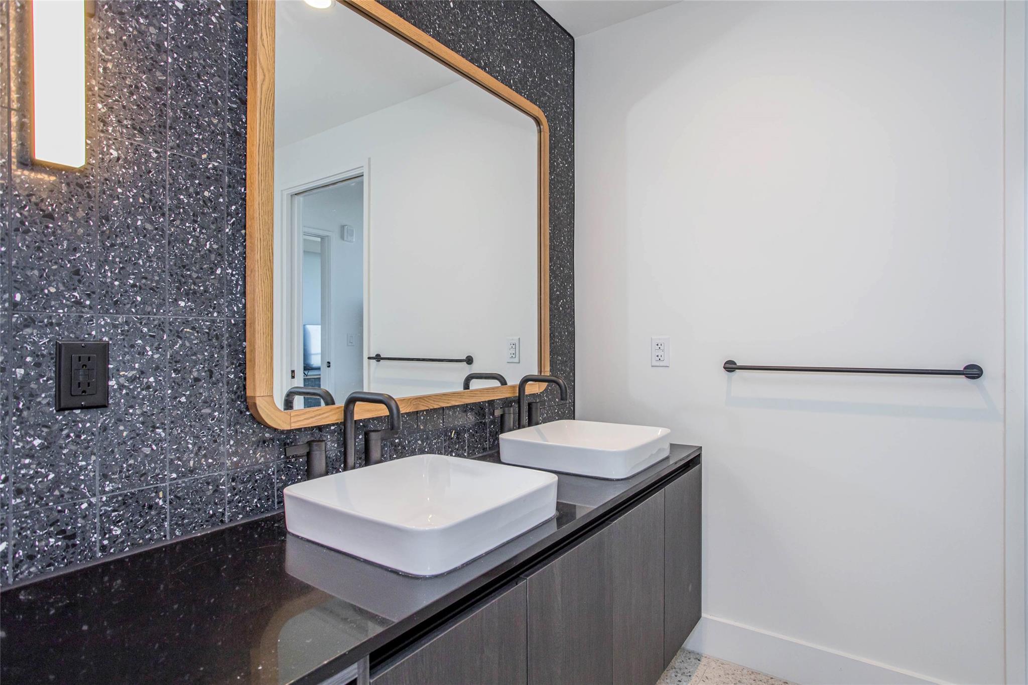 48 East Avenue Austin TX 78701