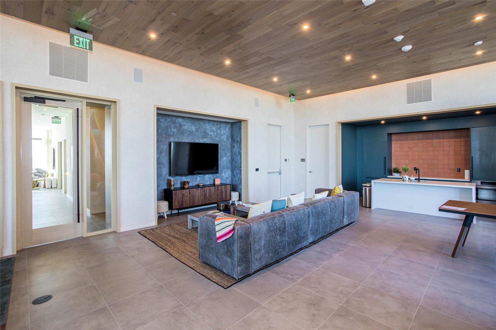 48 East Avenue Austin TX 78701