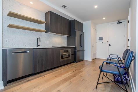 48 East Avenue Austin TX 78701