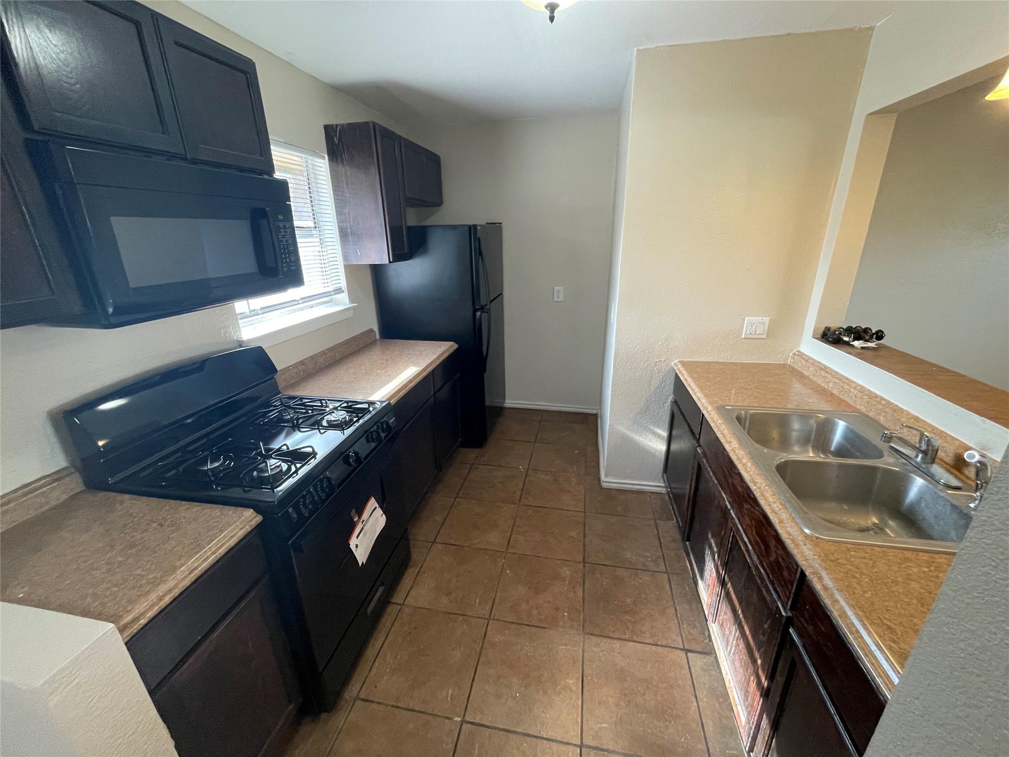 6253 Manor Road Austin TX 78723