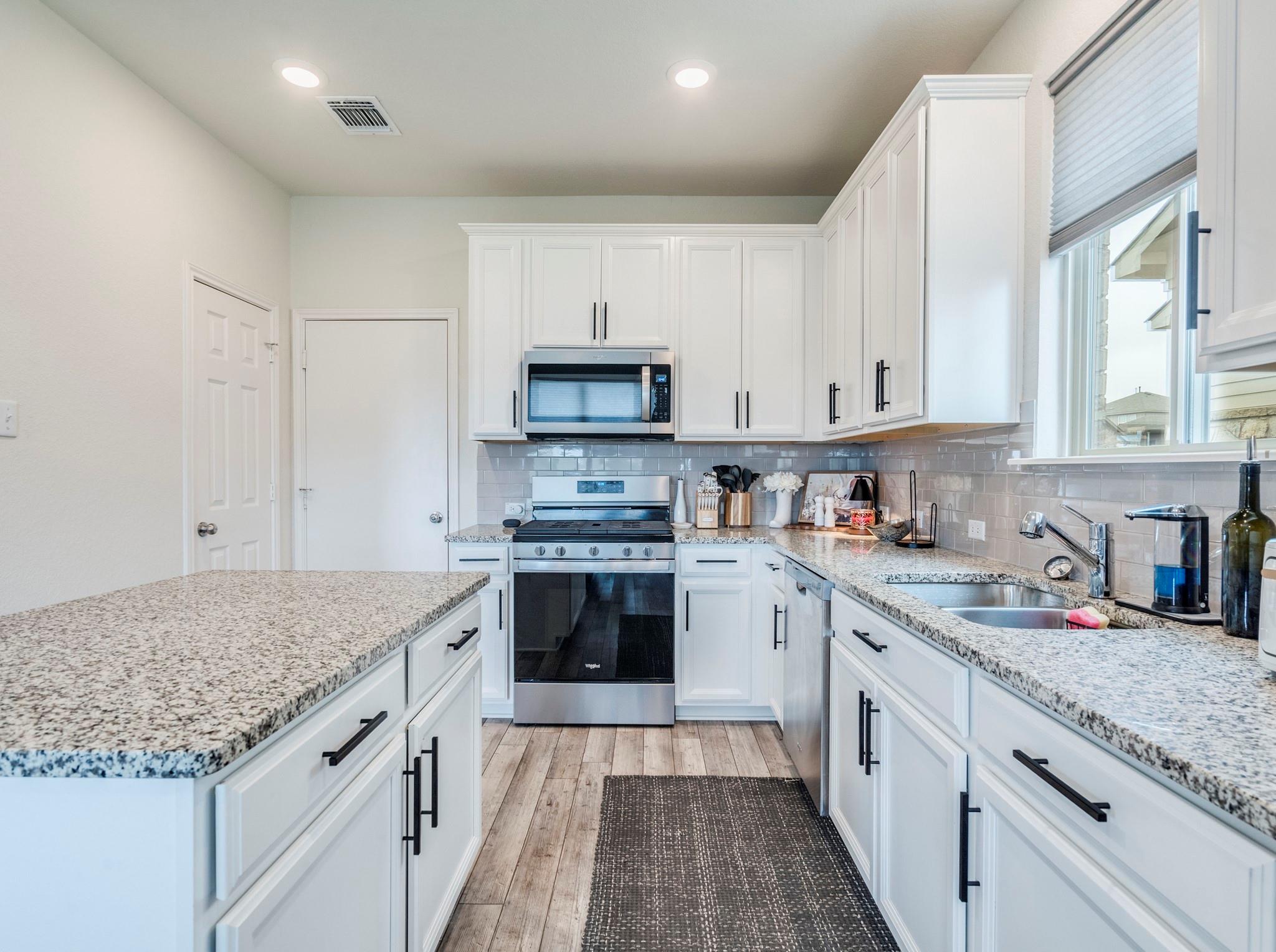 624 Pepperbark Loop Buda TX 78610