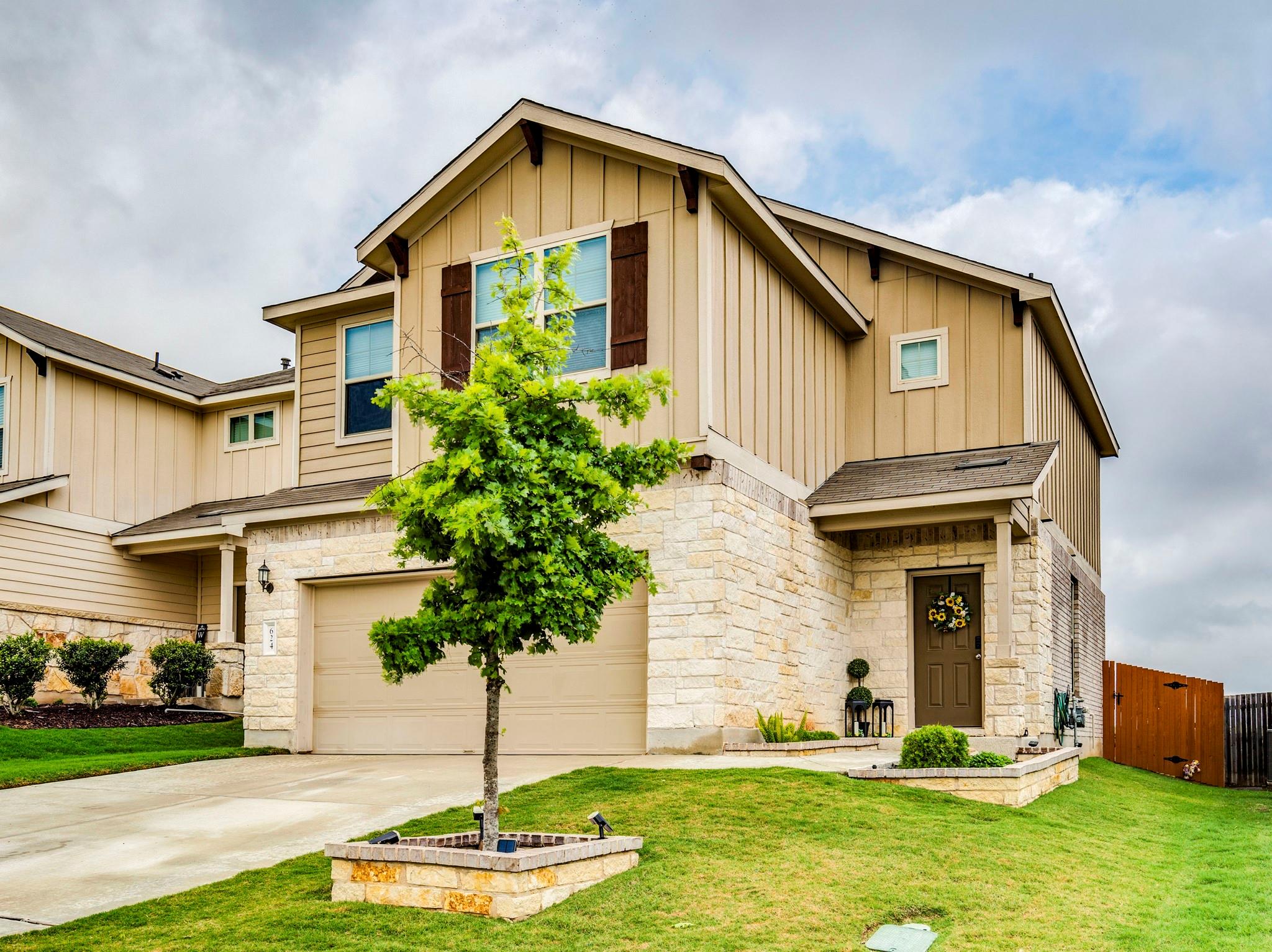 624 Pepperbark Loop Buda TX 78610