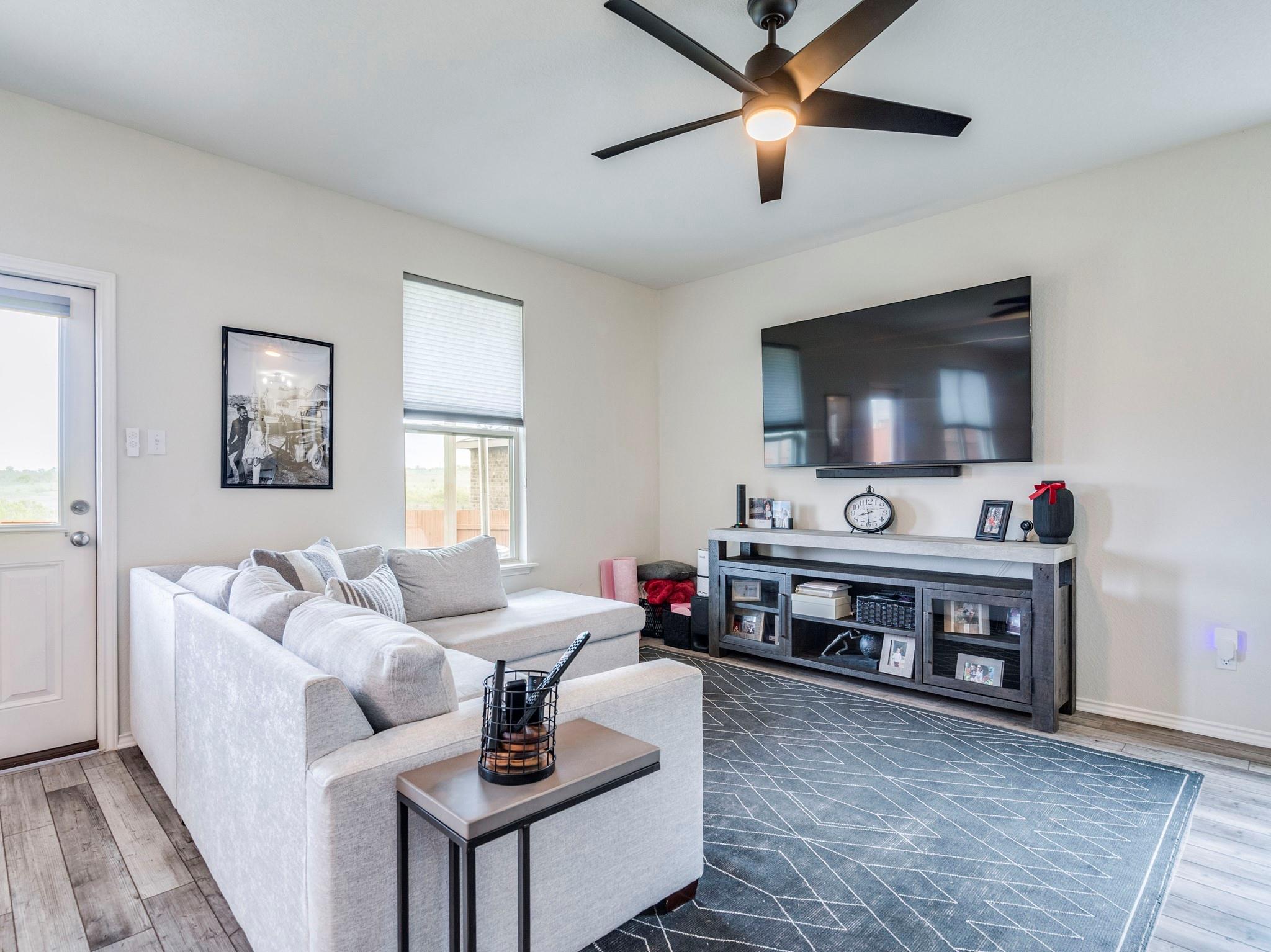 624 Pepperbark Loop Buda TX 78610