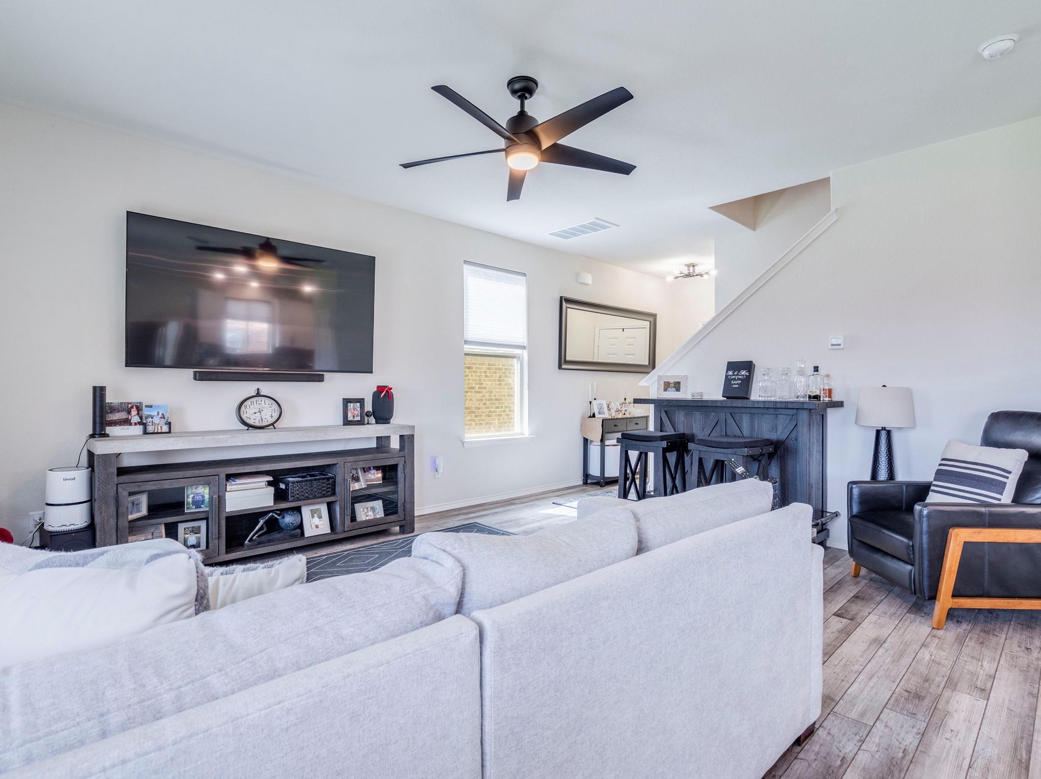 624 Pepperbark Loop Buda TX 78610