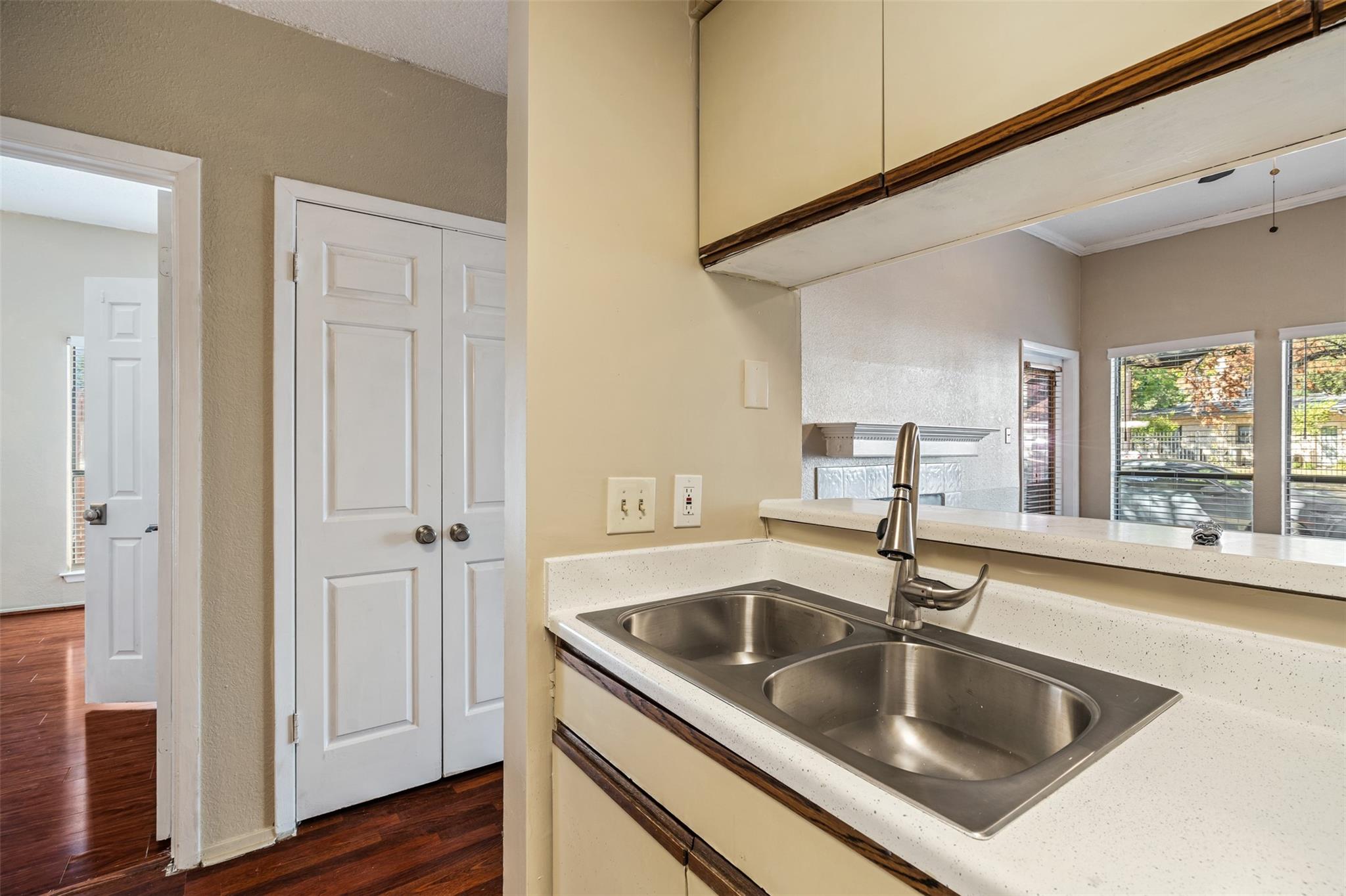 807 W 25th Street Austin TX 78705