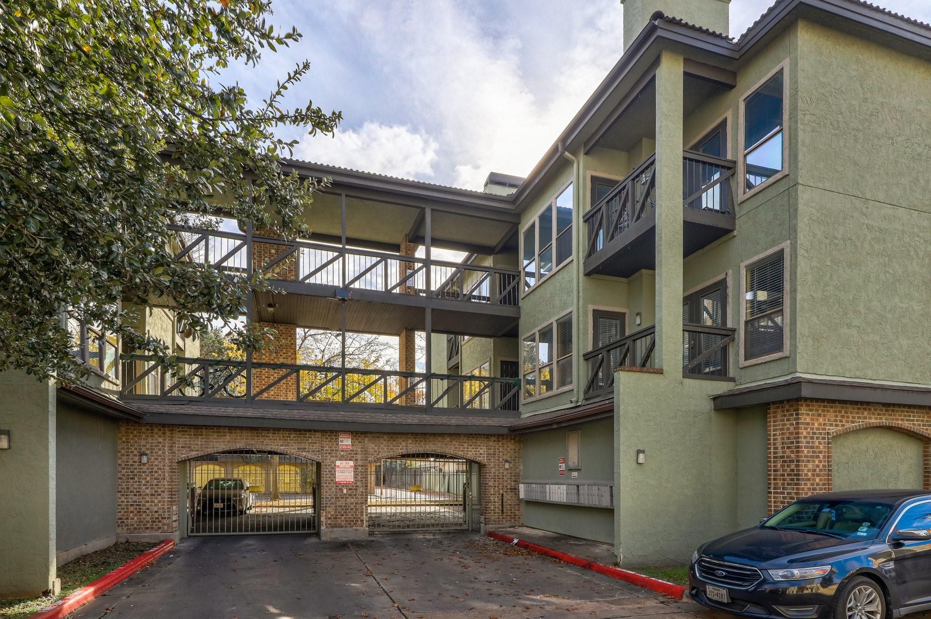 807 W 25th Street Austin TX 78705