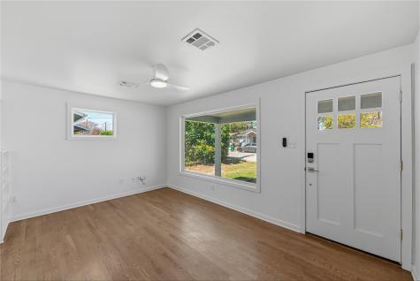 503 W Croslin Street Austin TX 78752