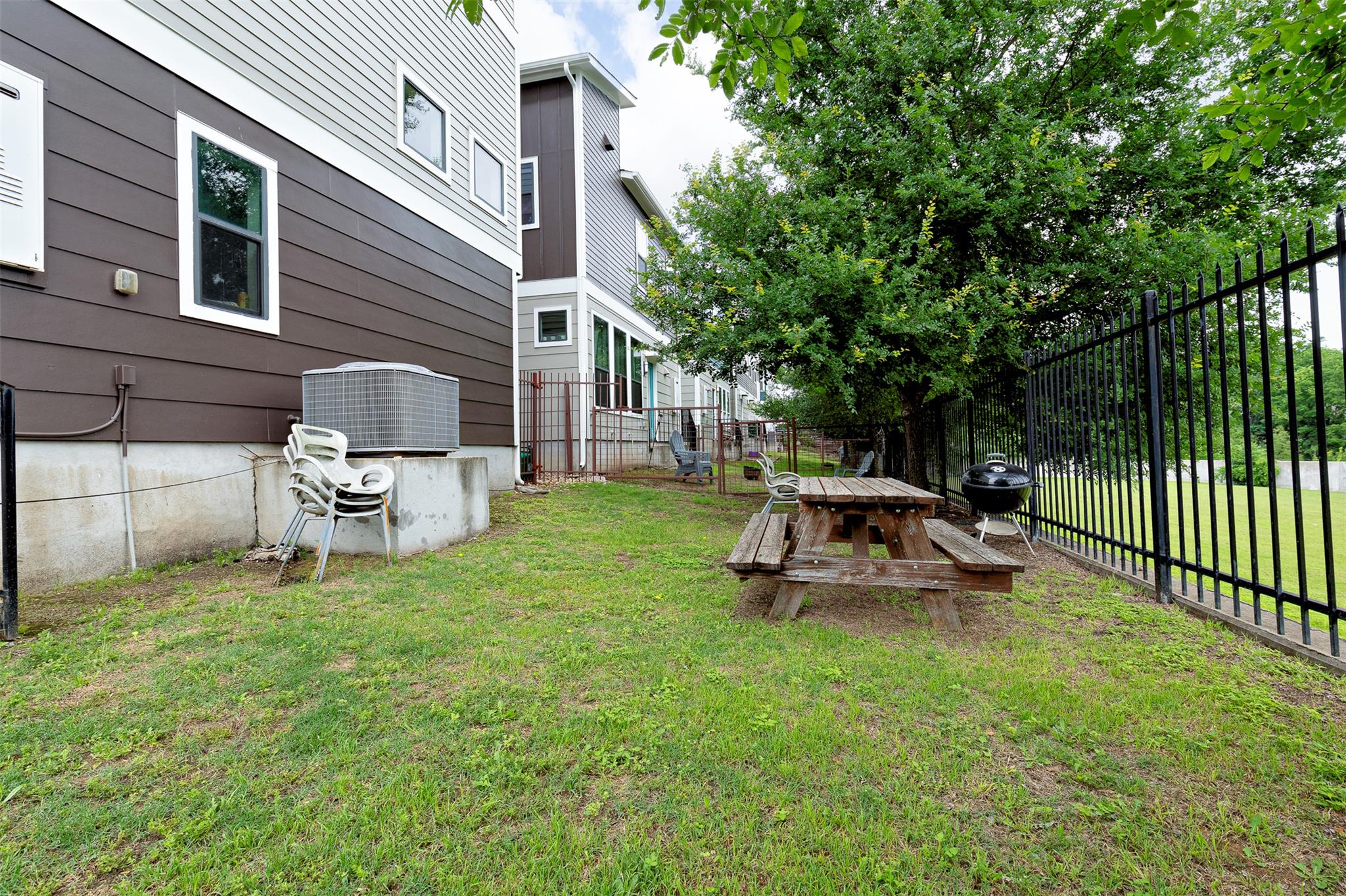 2628 Witsome Loop Austin TX 78741