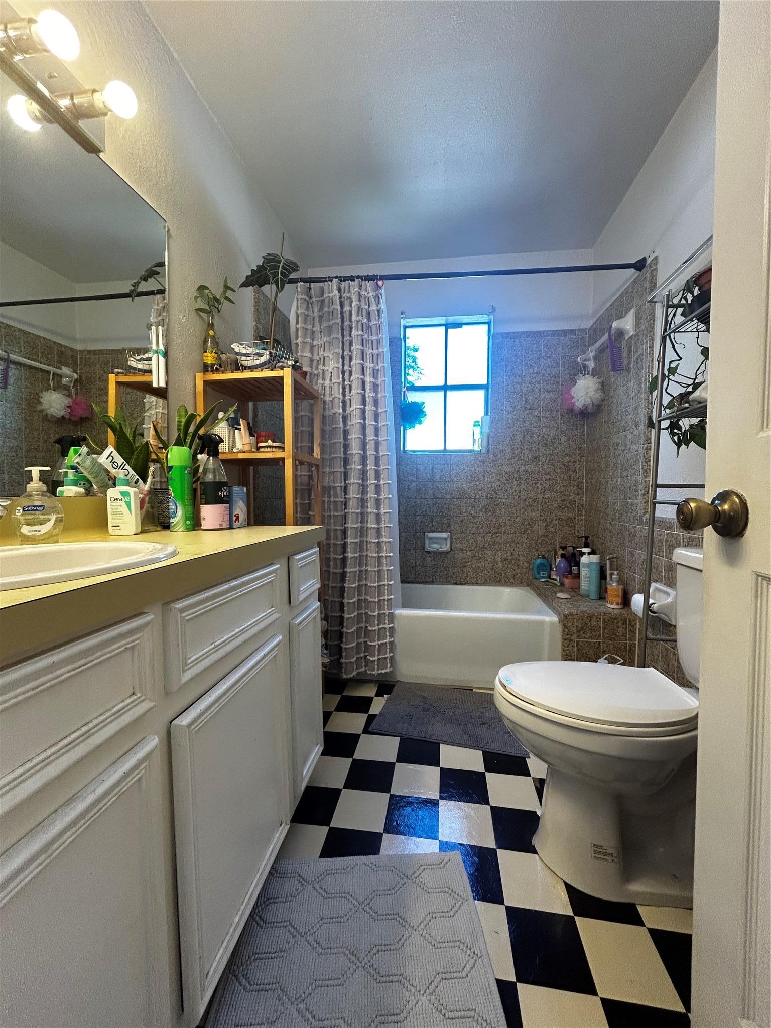 4511 Avenue B Austin TX 78751