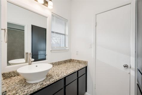 5304 Indio Cove Austin TX 78745