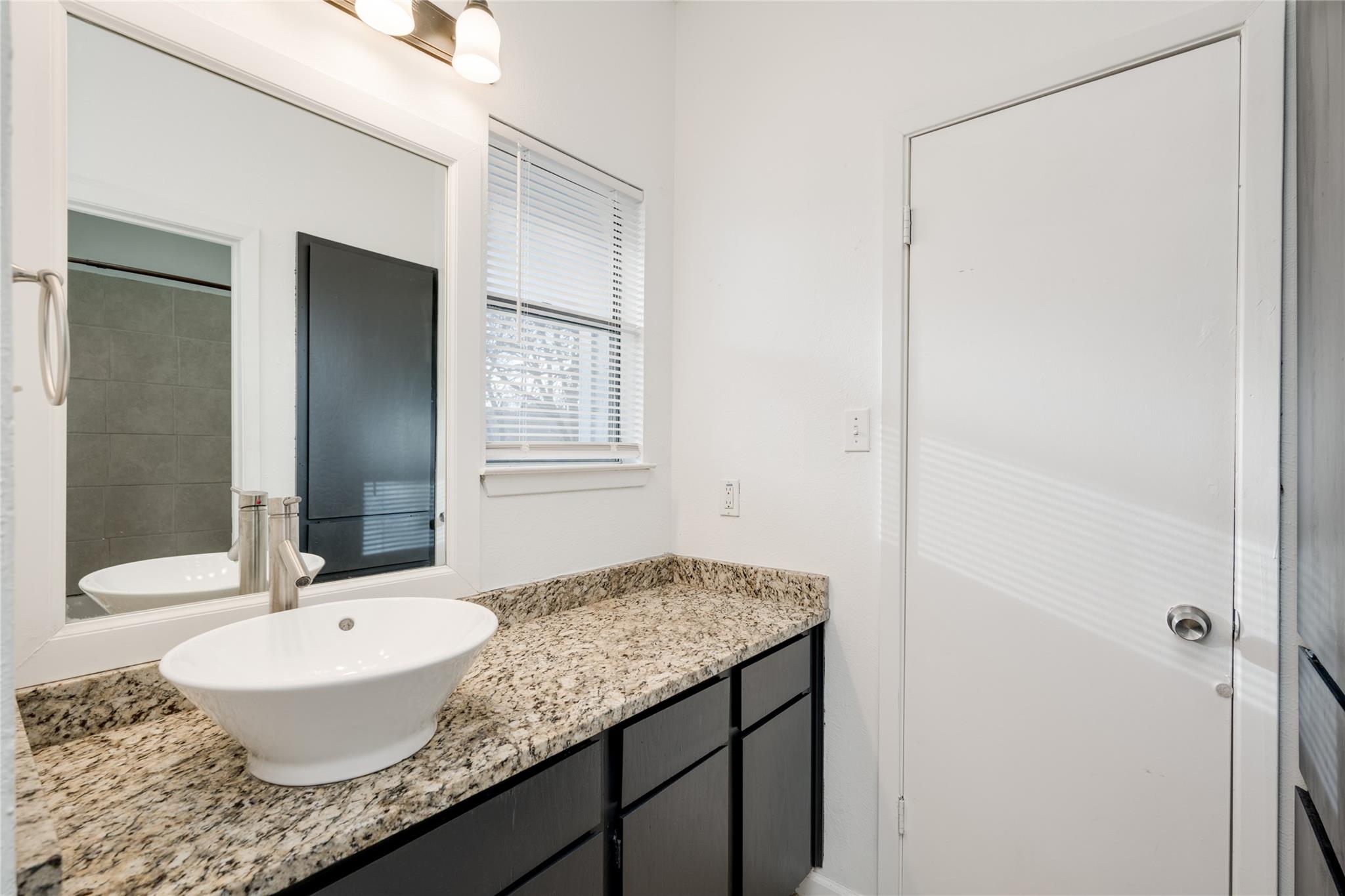 5304 Indio Cove Austin TX 78745