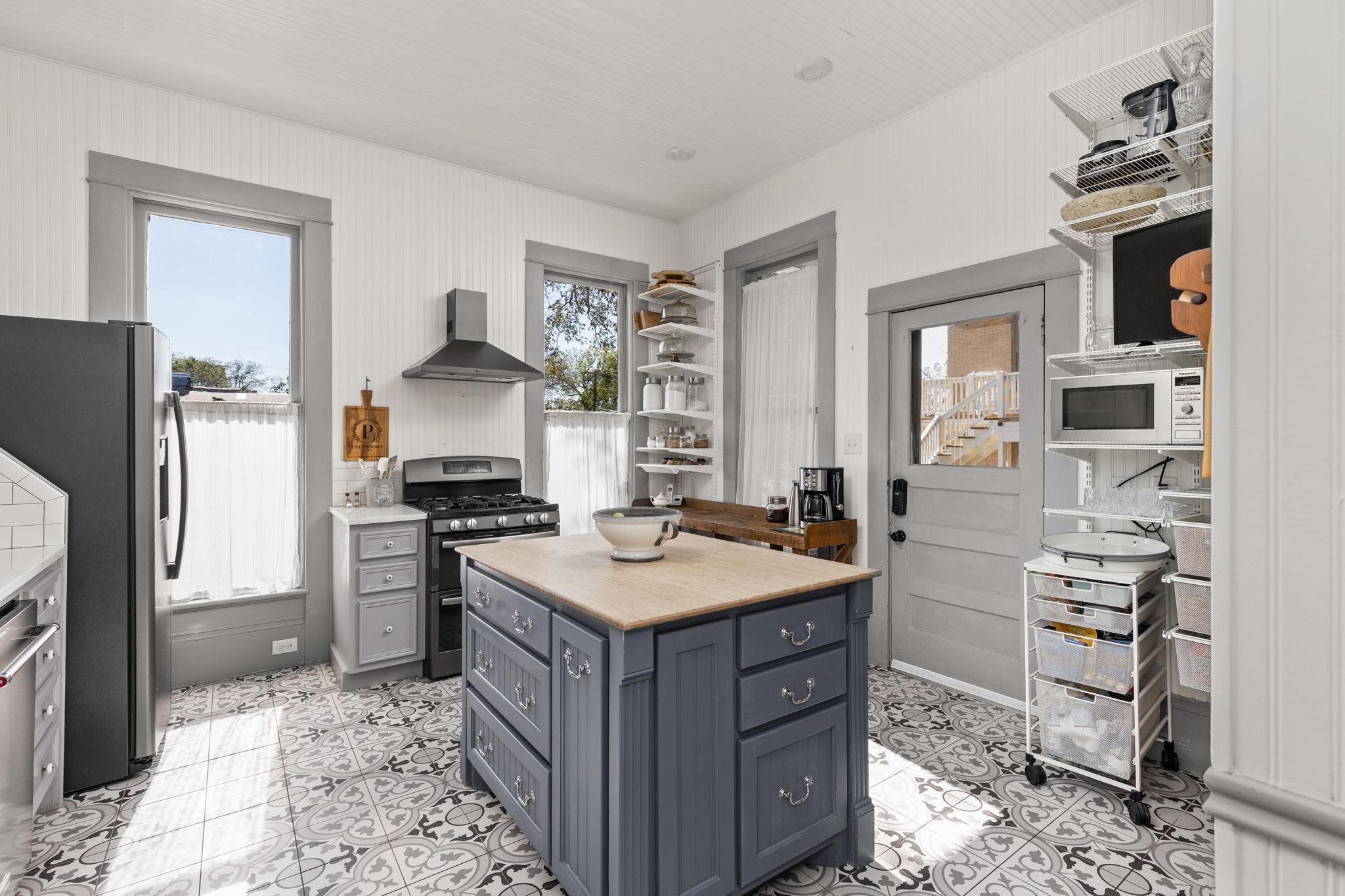 201 Ramona Street Smithville TX 78957