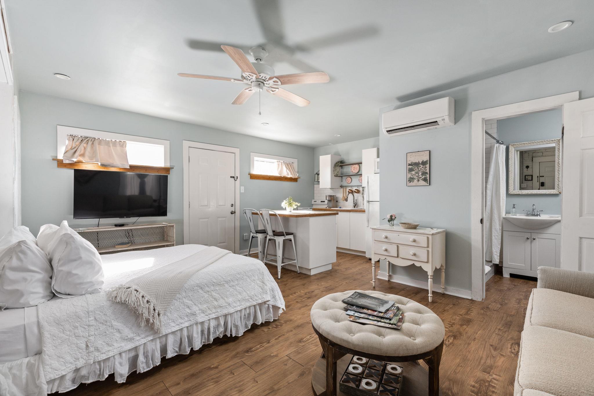 201 Ramona Street Smithville TX 78957