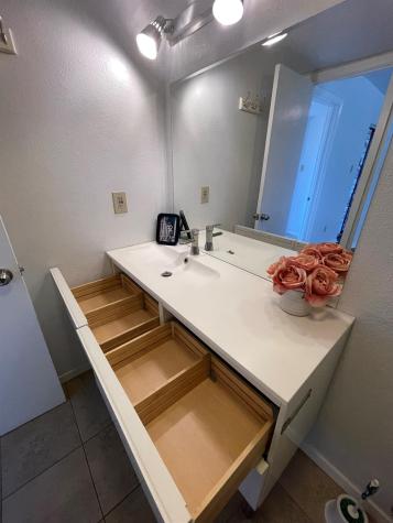 1514 Parker Lane Austin TX 78741