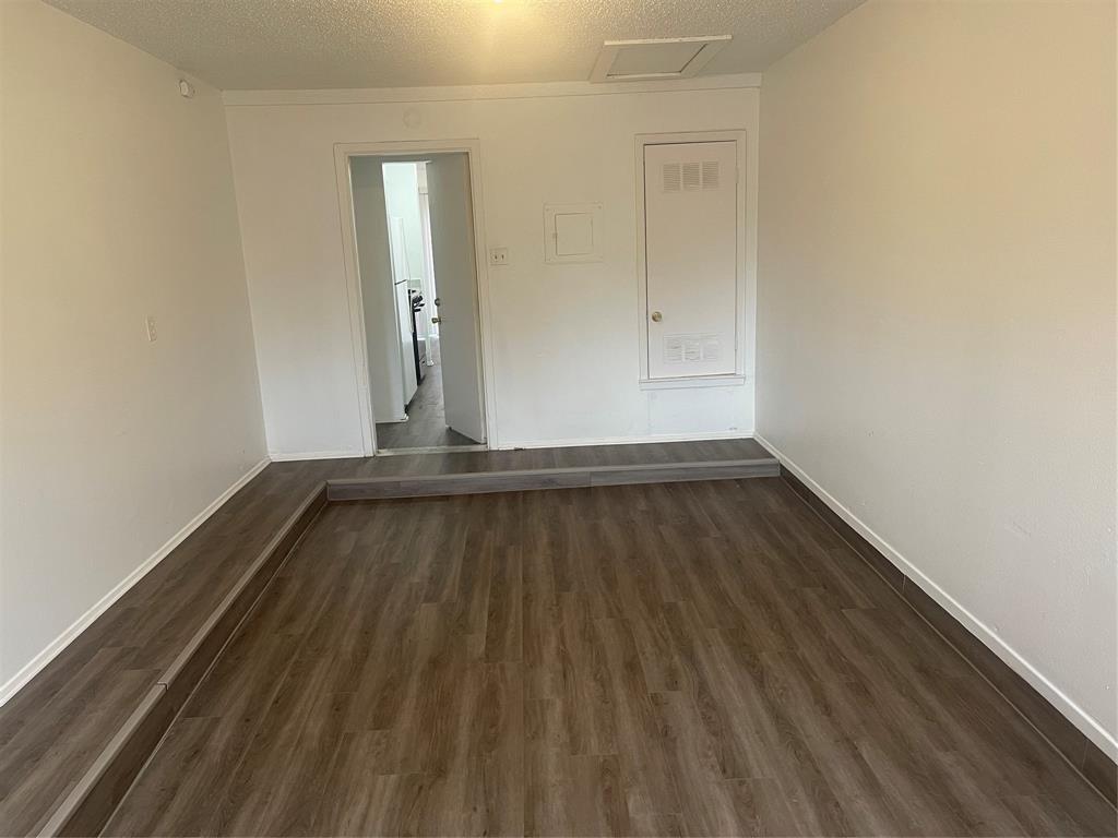 5105 Teri Road Austin TX 78744