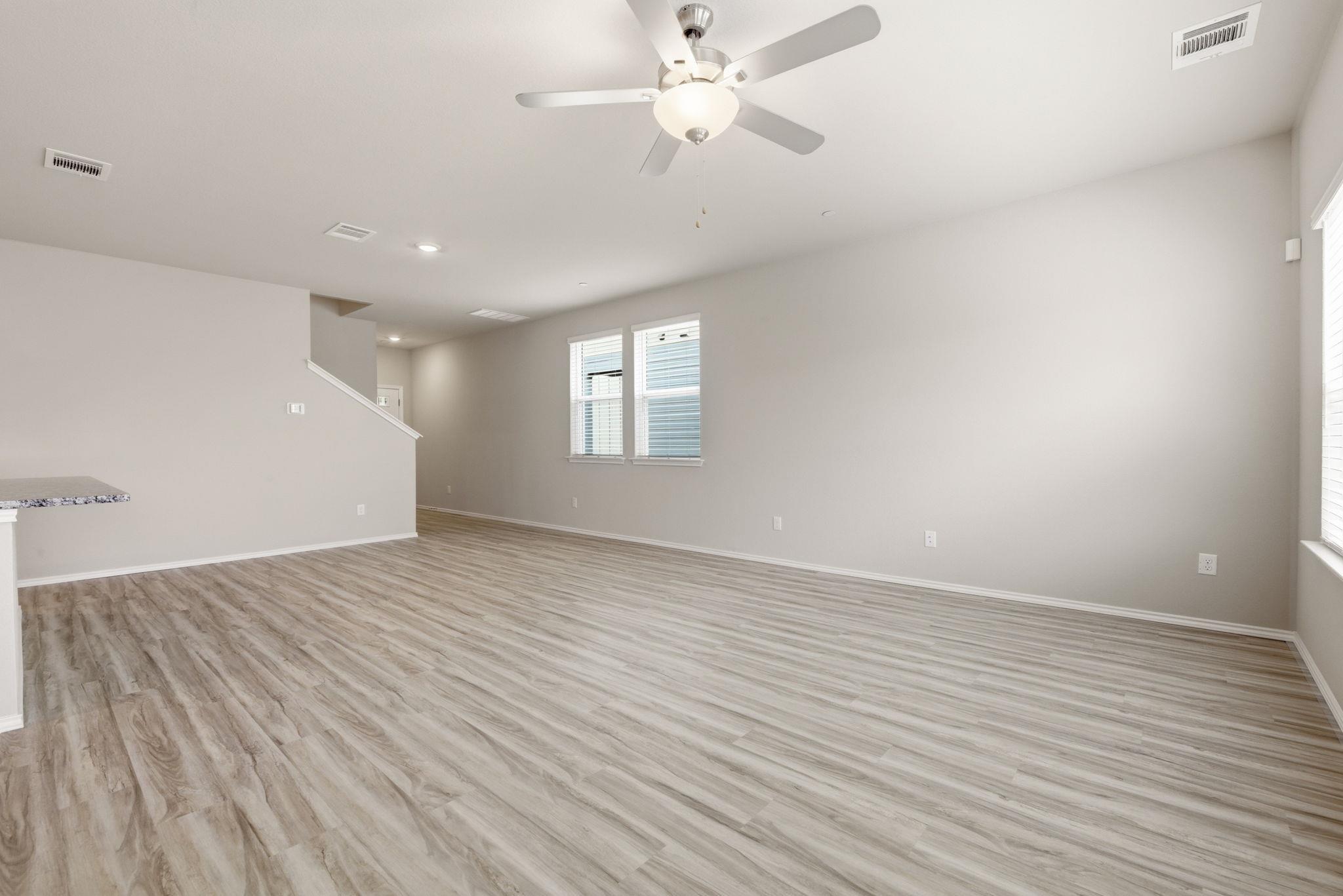 12809 Village Spun Plaza Buda TX 78610