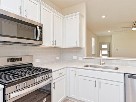 7512 Daves Landing Drive Austin TX 78724