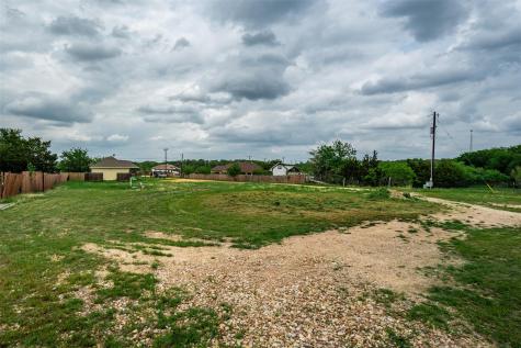 177 Maldonado Trail Del Valle TX 78617