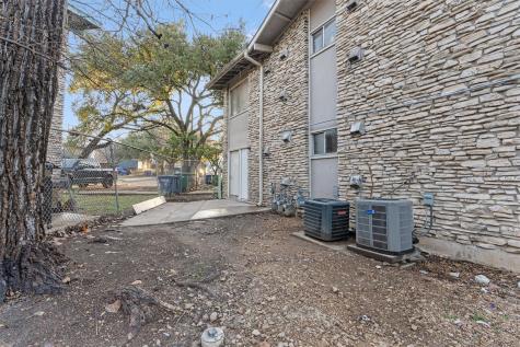 2501 Manor Circle Austin TX 78723