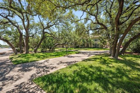 1207 Lakeway Drive Lakeway TX 78734