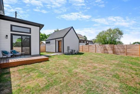 1606 Harvey Street Austin TX 78702