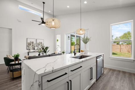1606 Harvey Street Austin TX 78702