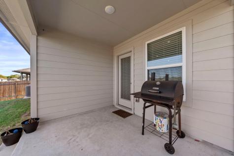 320 Darwin Place Lockhart TX 78644