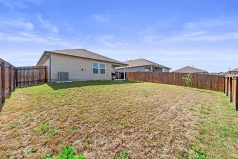320 Darwin Place Lockhart TX 78644