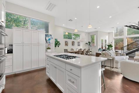 807-2 W Gibson Street Austin TX 78704