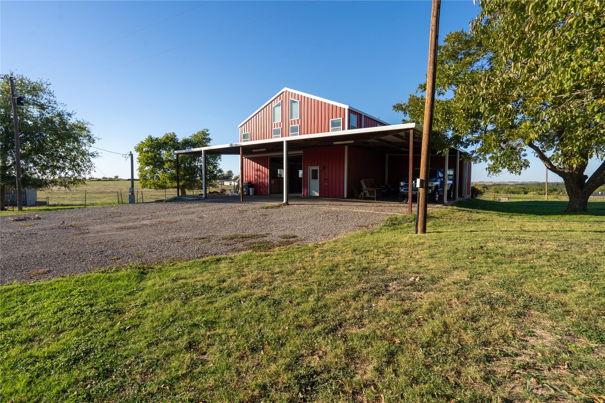 1050 County Road 129 Taylor TX 76574