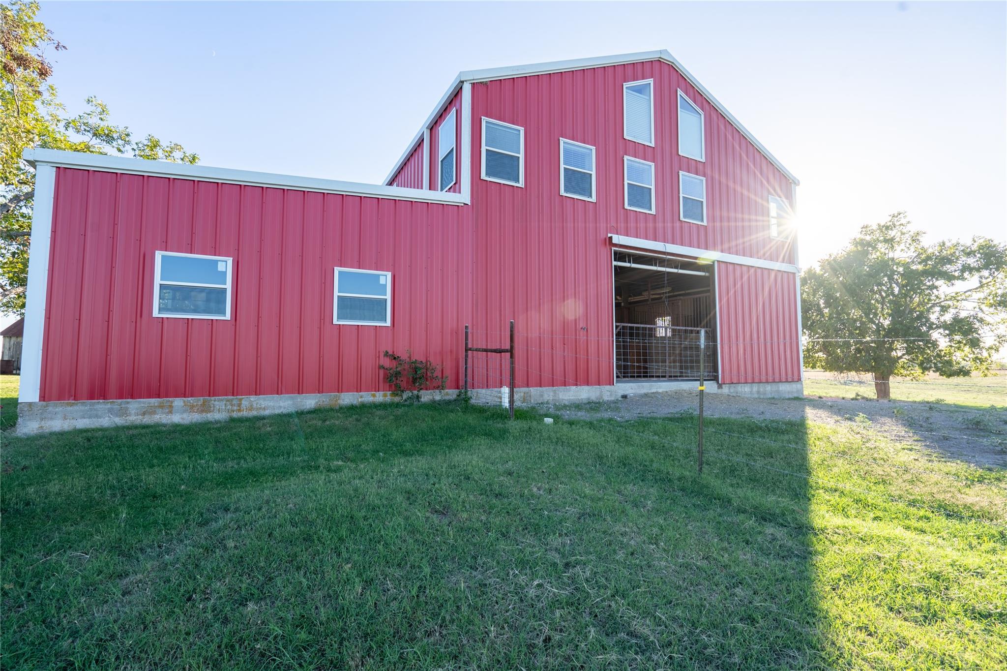 1050 County Road 129 Taylor TX 76574
