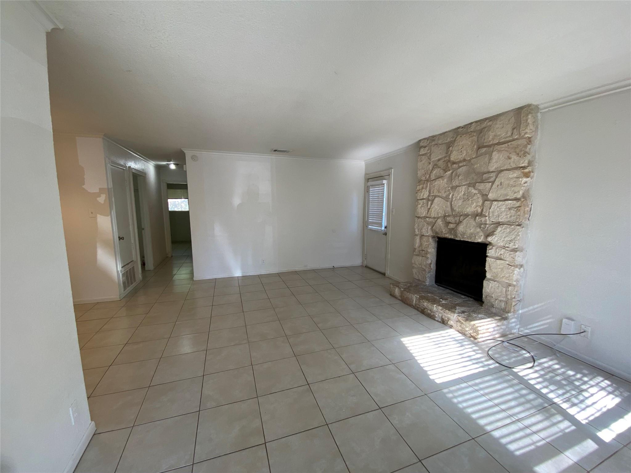 11304 Ptarmigan Cove Austin TX 78758