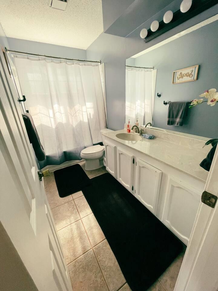 1807 Michael Wayne Drive Austin TX 78728