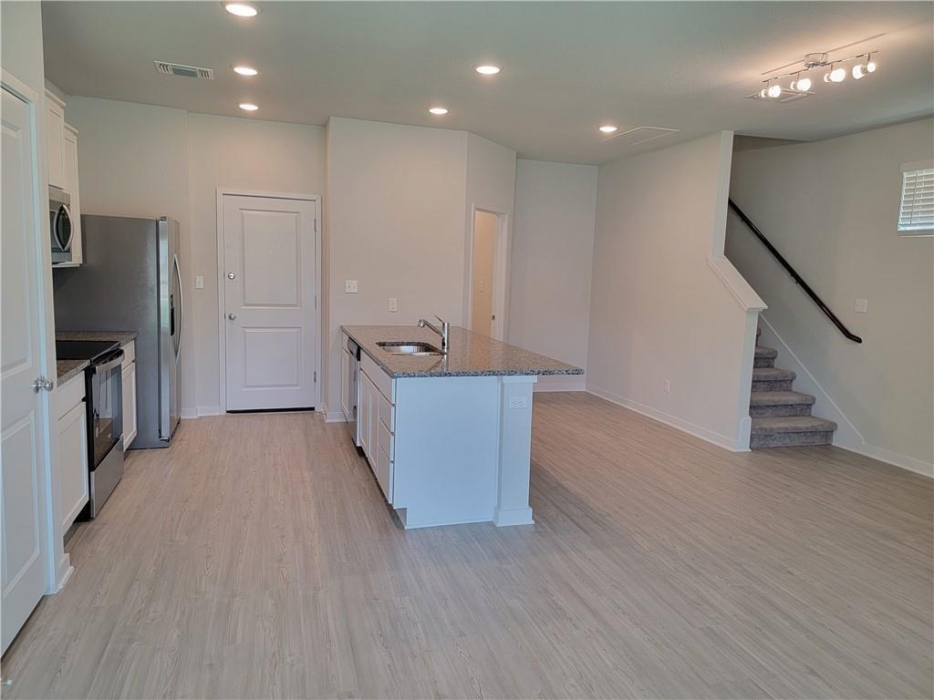 605 W South Street Leander TX 78641