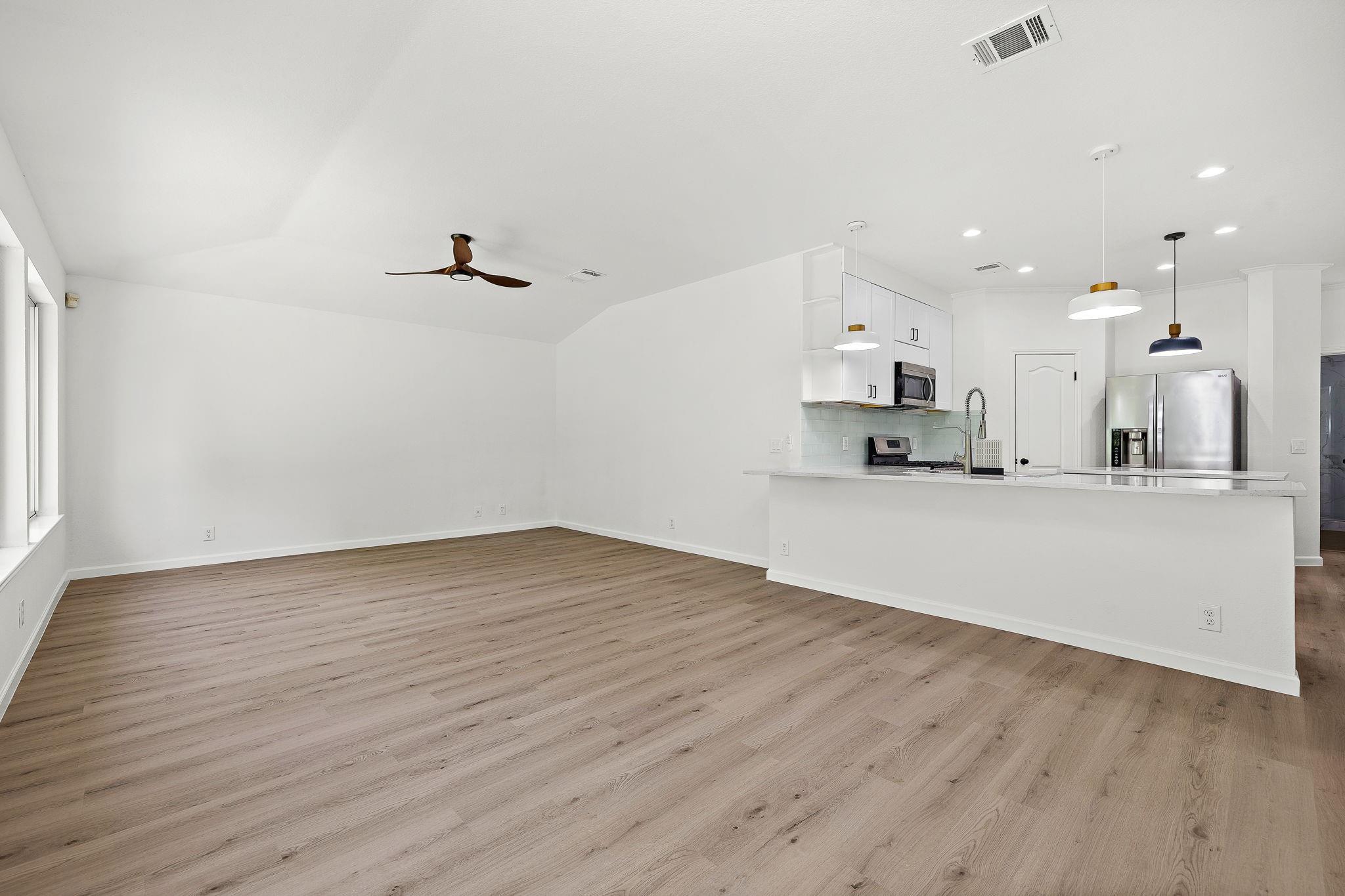 8104 Luckenwald Cove Round Rock TX 78681