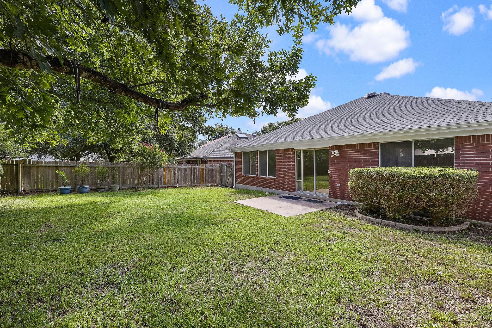 8104 Luckenwald Cove Round Rock TX 78681