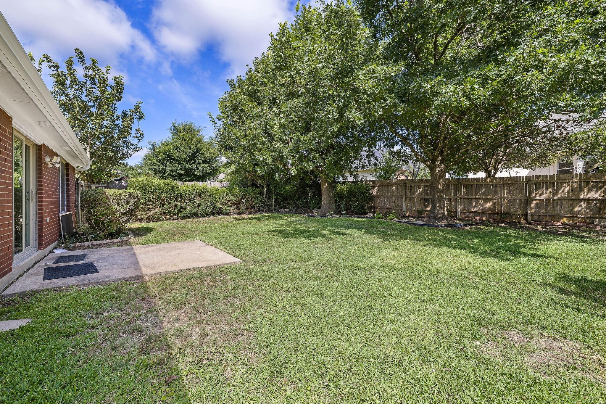 8104 Luckenwald Cove Round Rock TX 78681