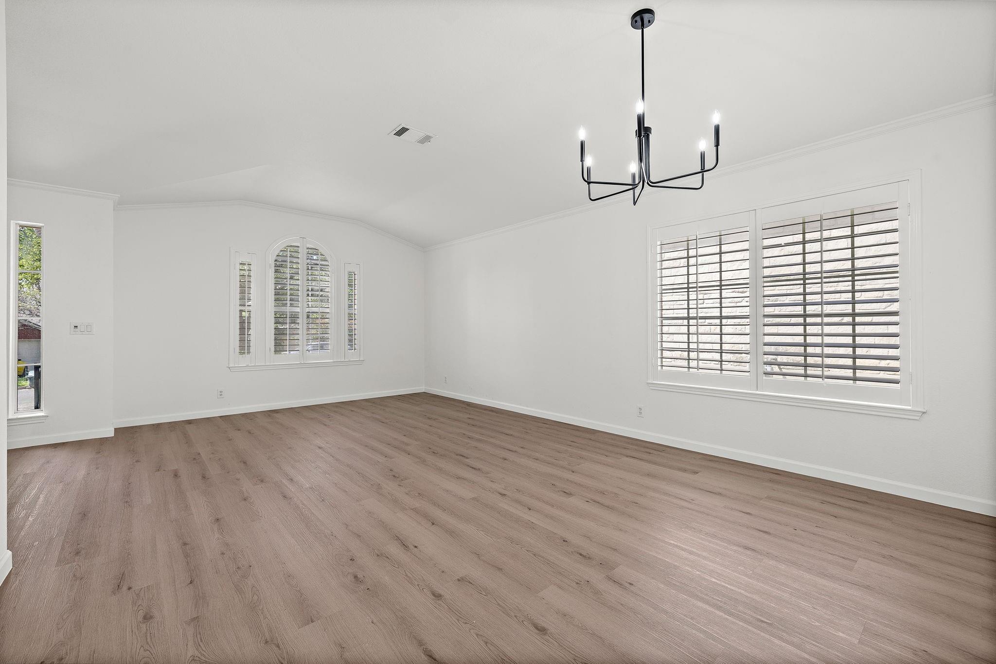 8104 Luckenwald Cove Round Rock TX 78681
