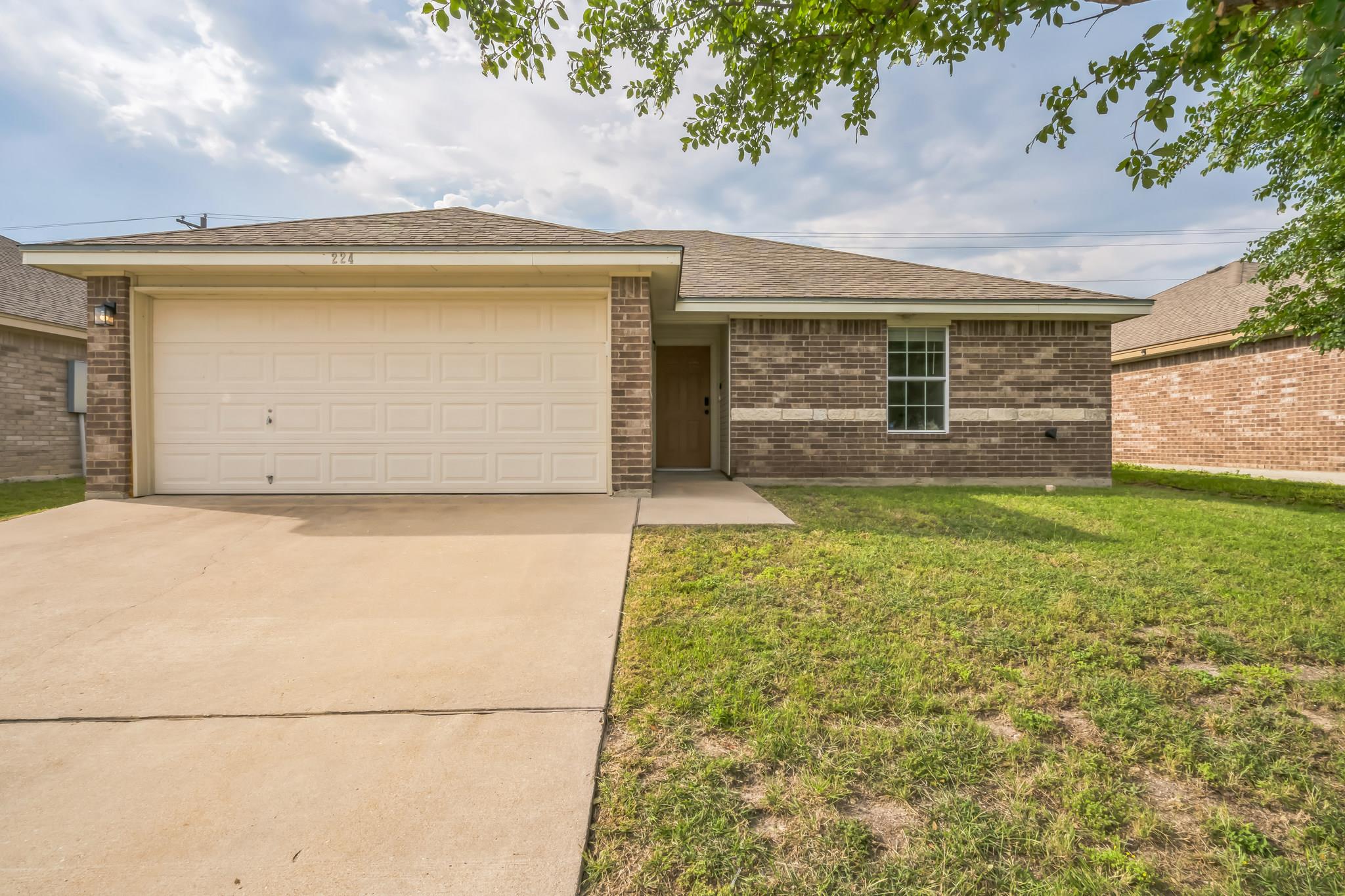 224 Amber Lane Jarrell TX 76537