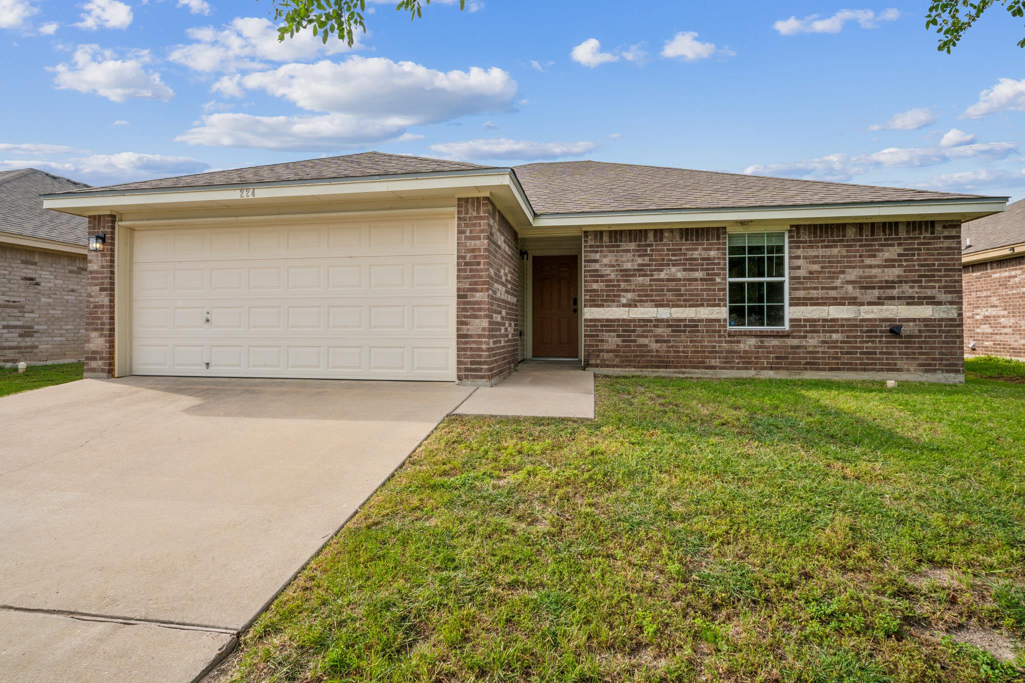 224 Amber Lane Jarrell TX 76537