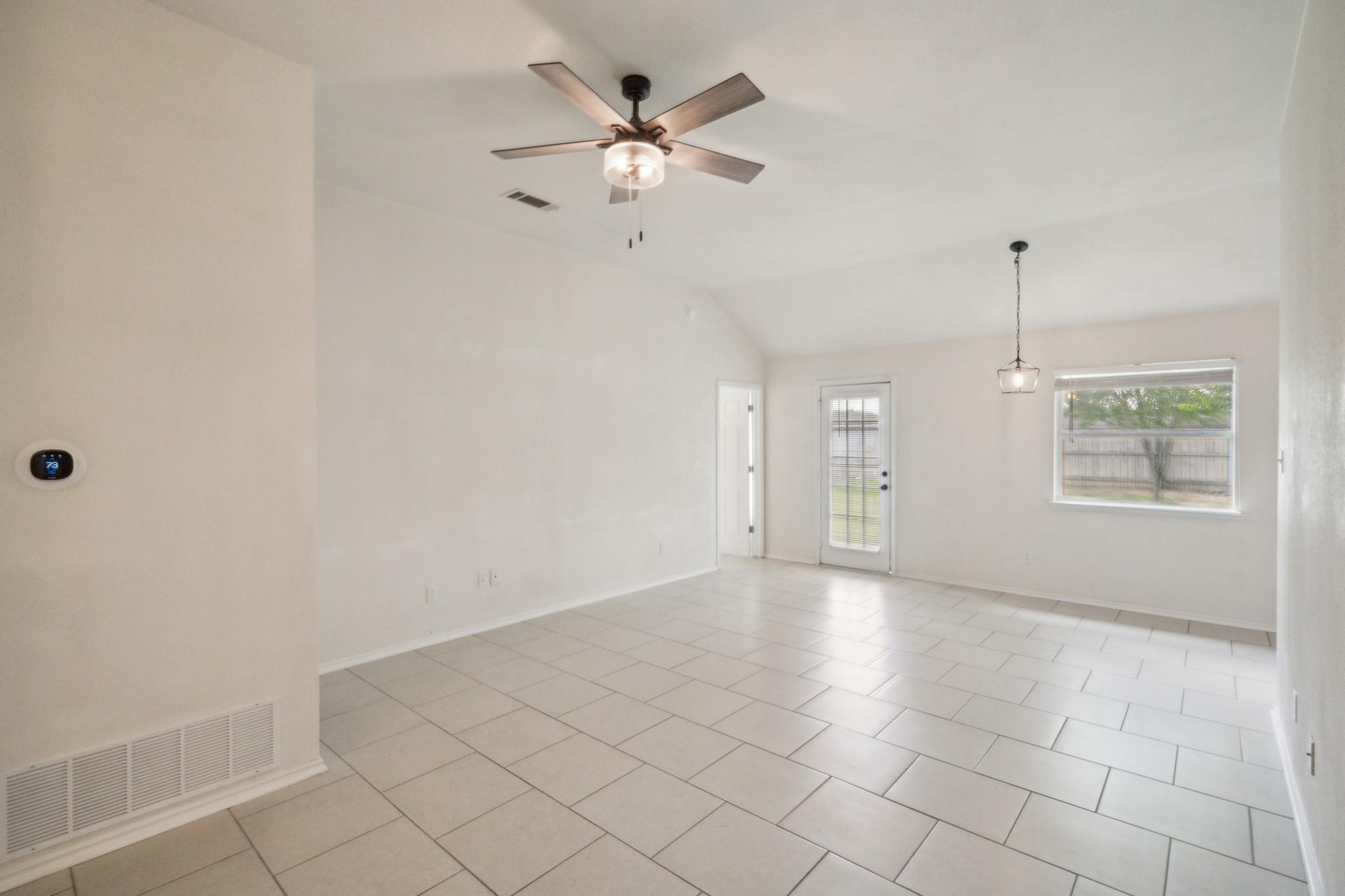 224 Amber Lane Jarrell TX 76537