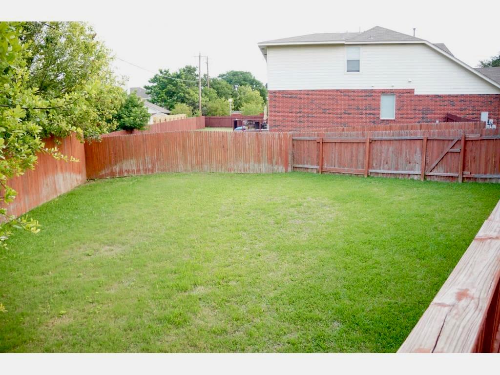 2200 Lou John Street Austin TX 78727